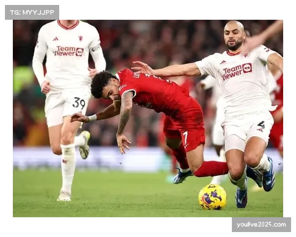 从更衣室到发布会：解析利物浦战平曼联后的团队氛围